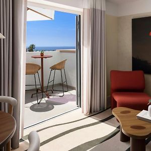 Executive Deluxe King Room Ocean View